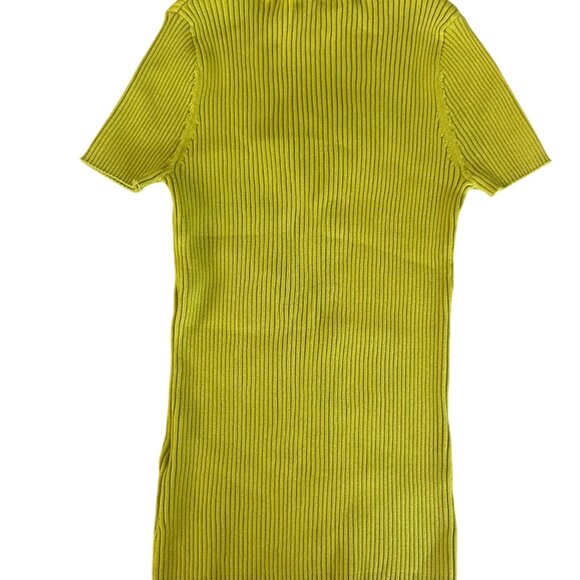 AUGUST SILK Chartreuse Green V Neck Top Size Medium - Picture 6 of 6